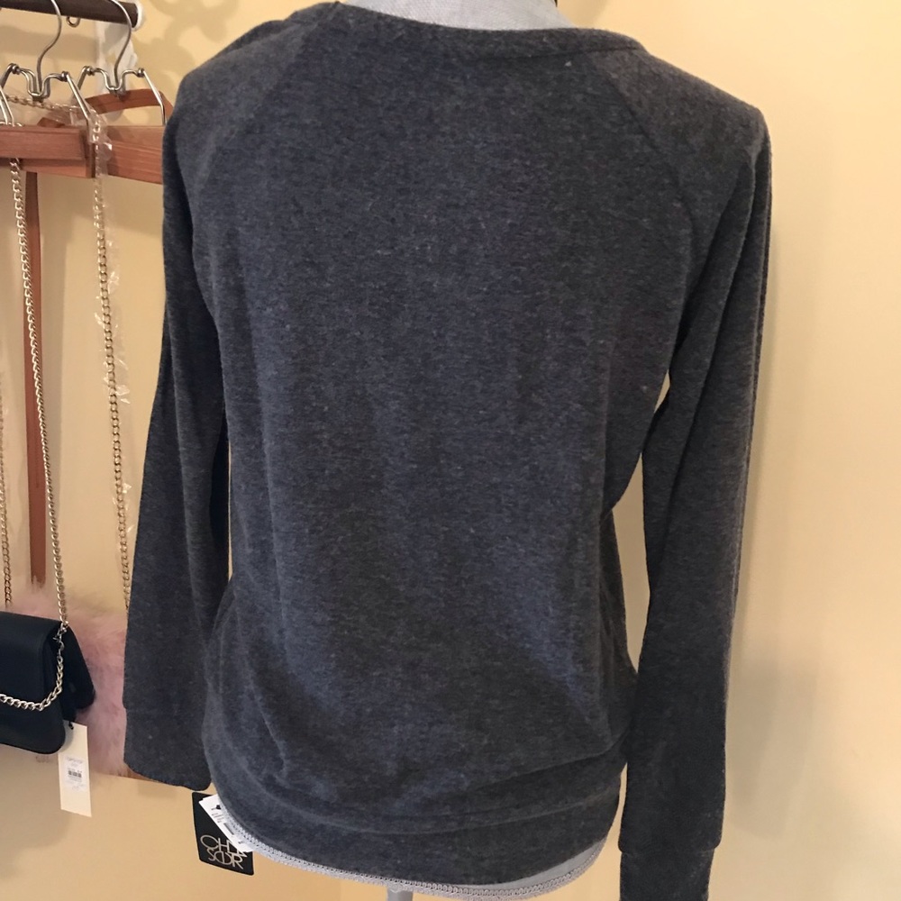 Chaser graphic weekend feels top long sleeves - Picture 4 of 8